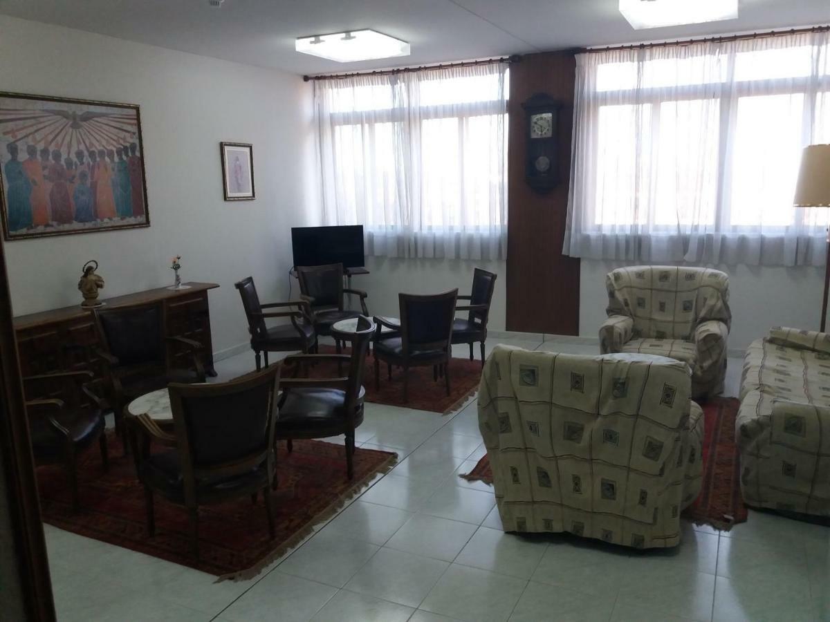 Centro San Viator Hostel Valladolid Buitenkant foto