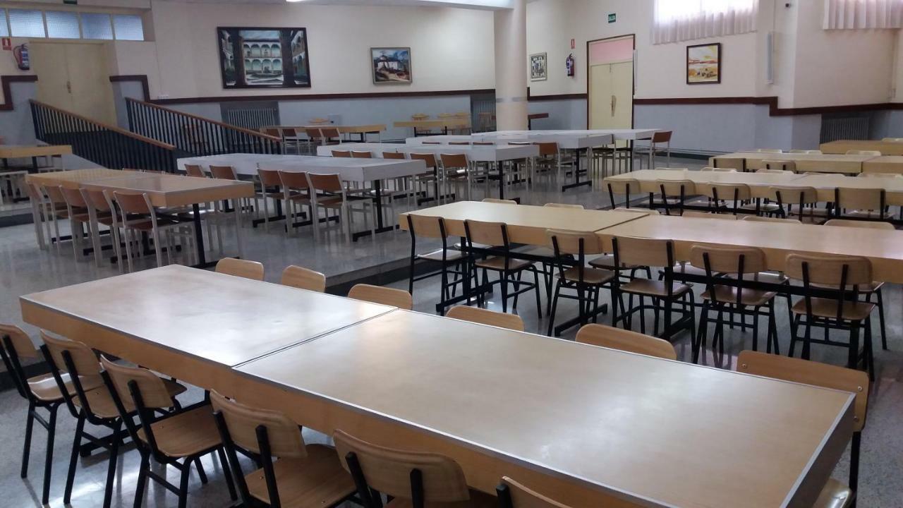 Centro San Viator Hostel Valladolid Buitenkant foto